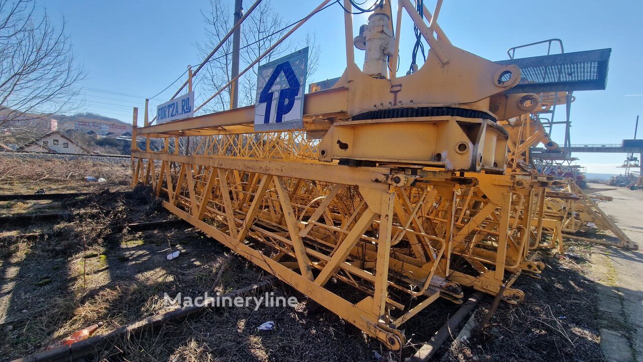 Macara turn Potain MC 50B